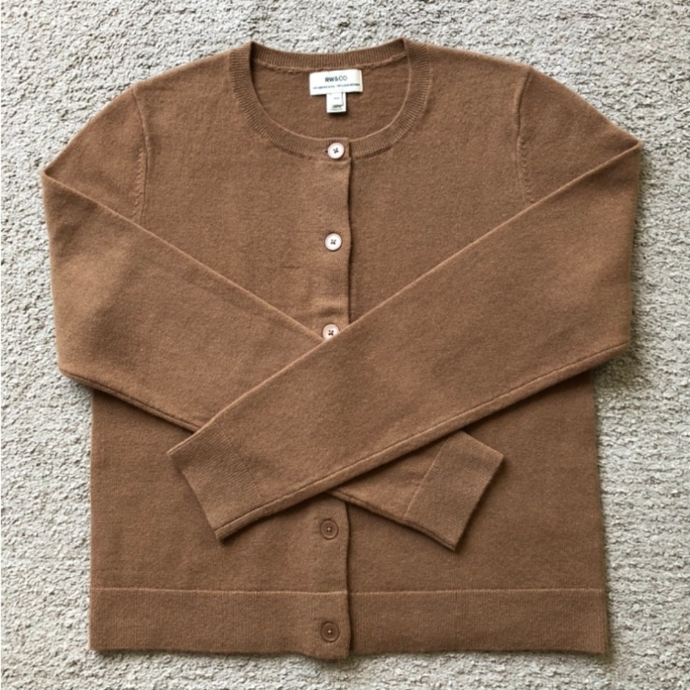 RW&CO. Crewneck Button Cardigan. NWOT.